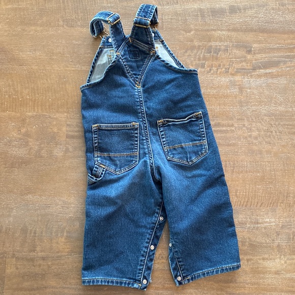 Baby Gap classic overalls, size 12-18 months - Picture 4 of 7